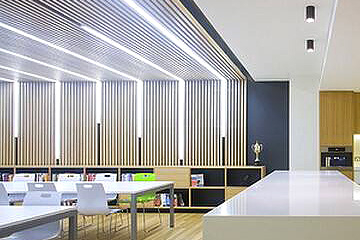室内灯光与广州办公家具设计的完美结合