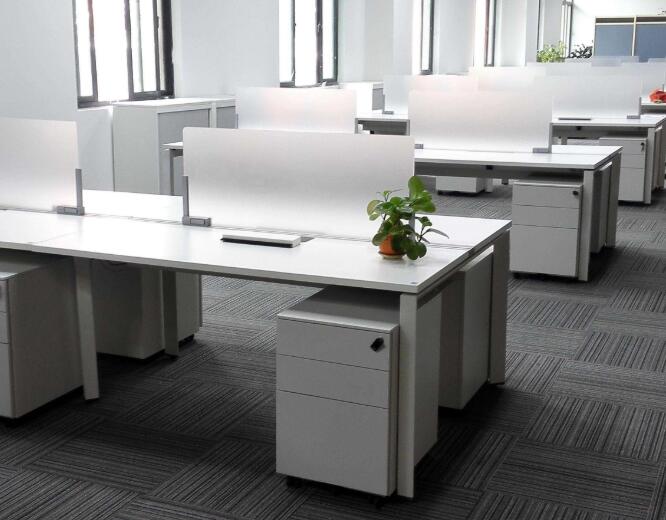 开发北欧风格办公家具，为企业打造舒适大气的办公区